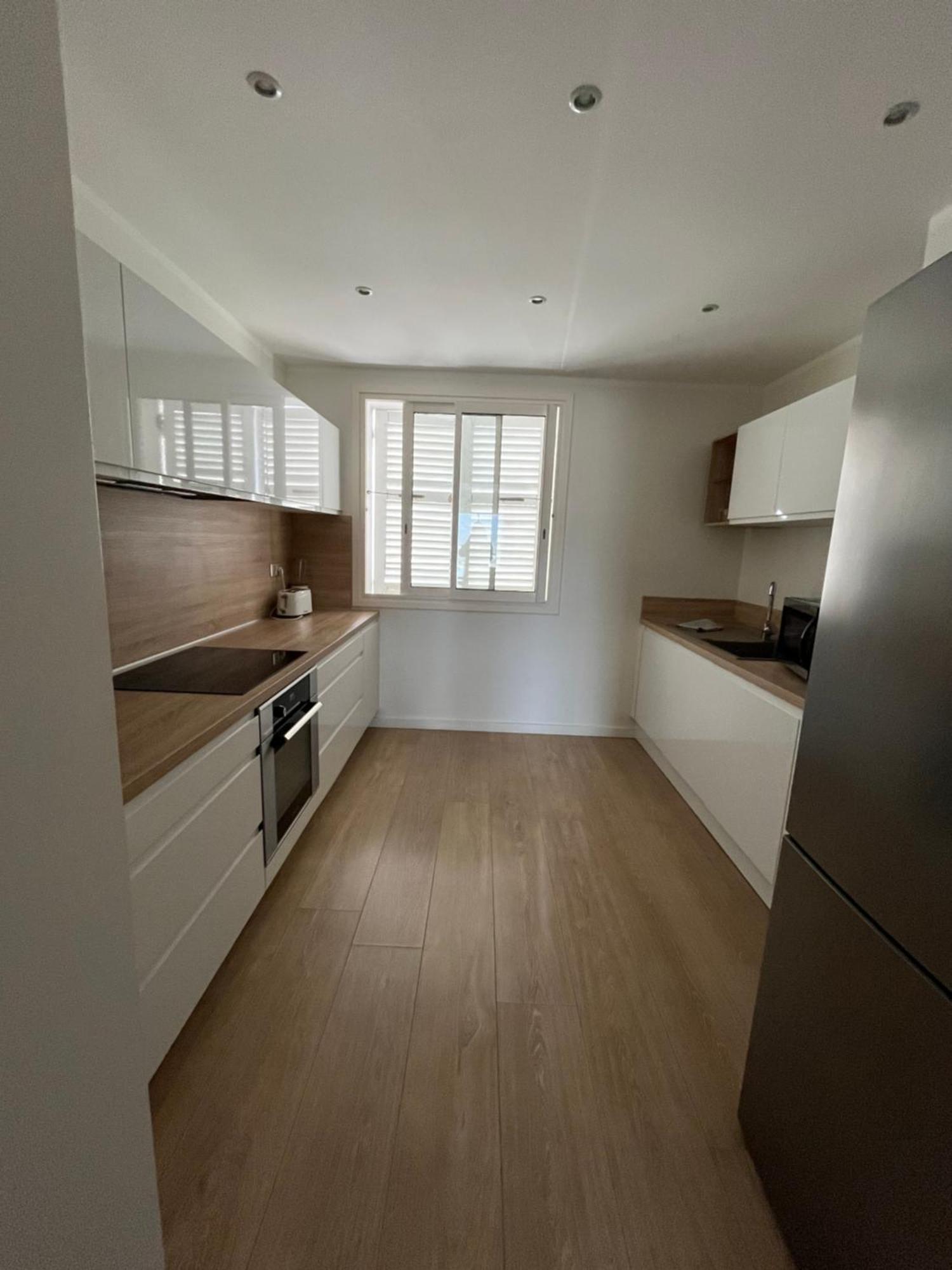 Superbe En Centre Apartment
